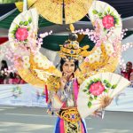 Nonton Jember Fashion Carnaval 2018 dari Tribun