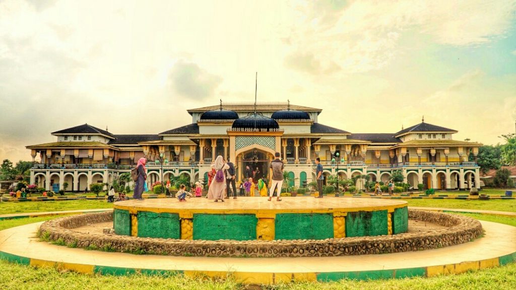Istana Maimun tempat wisata di Medan untuk liburan