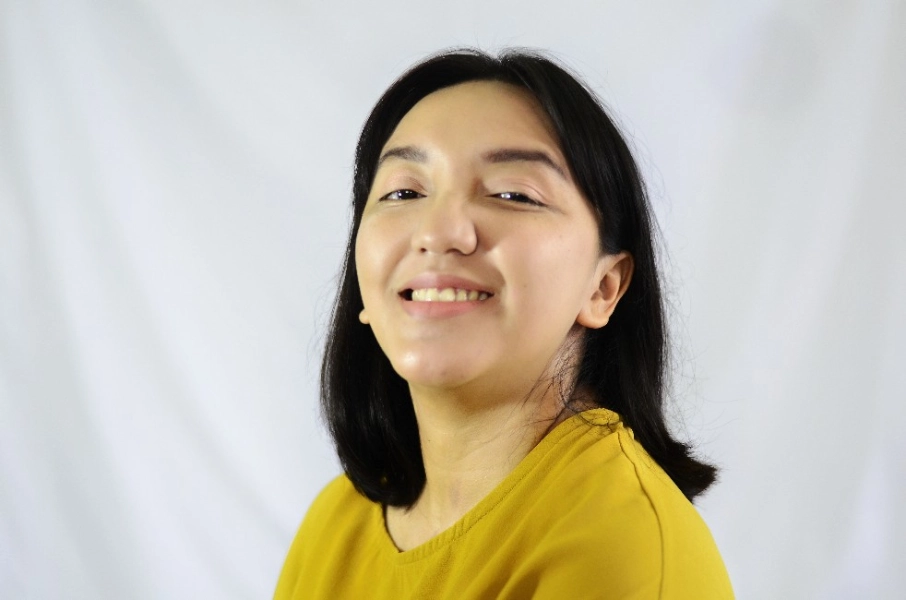 Vicky Laurentina is an SEO specialist who live in Surabaya.